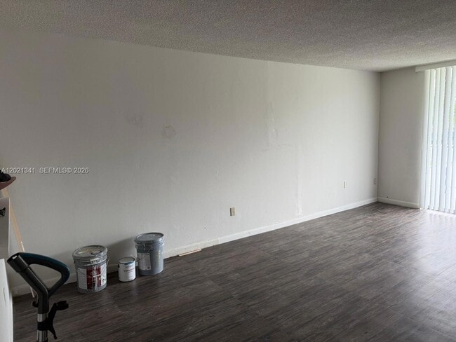 Building Photo - 492 NW 165th St