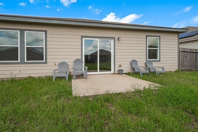 Building Photo - 1025 Banyon Tree Ln