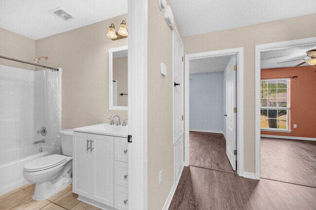 Building Photo - 5920 Ashton Woods Cir