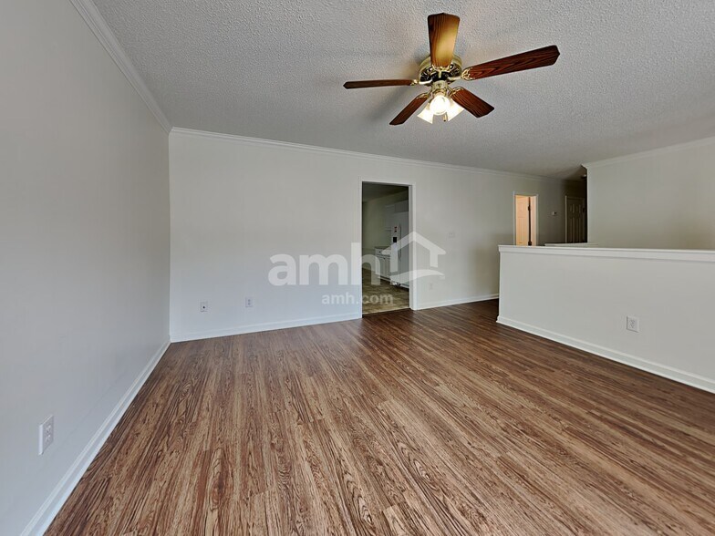 Building Photo - 1703 Hunterwoods Dr