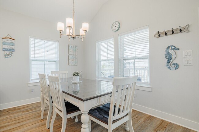 Building Photo - 25011 San Simeon Ct