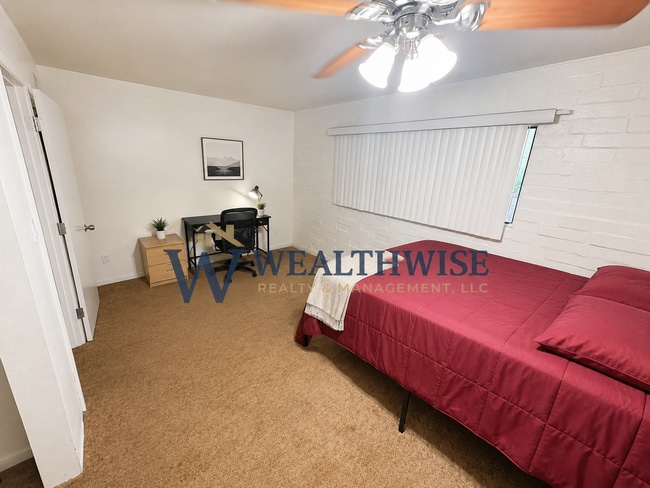 Building Photo - $750/Month Private bedroom in a 2-Bedroom, 2-Bath Condo | Private Parking Included | Minutes from...