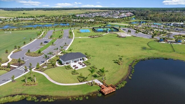 Building Photo - 8744 Daybreak St