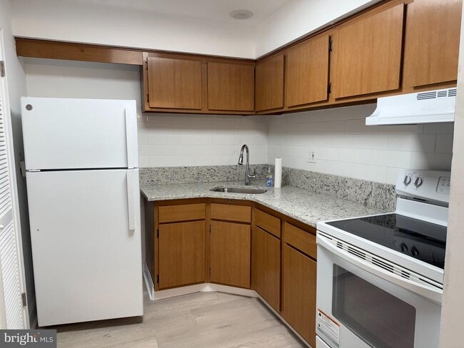 Building Photo - 512 Stidman Dr