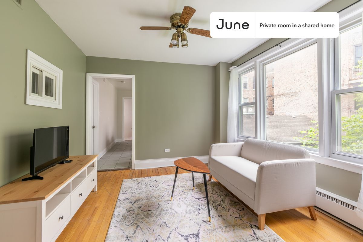 Building Photo - Room in Shared 4 bed/2 bath home