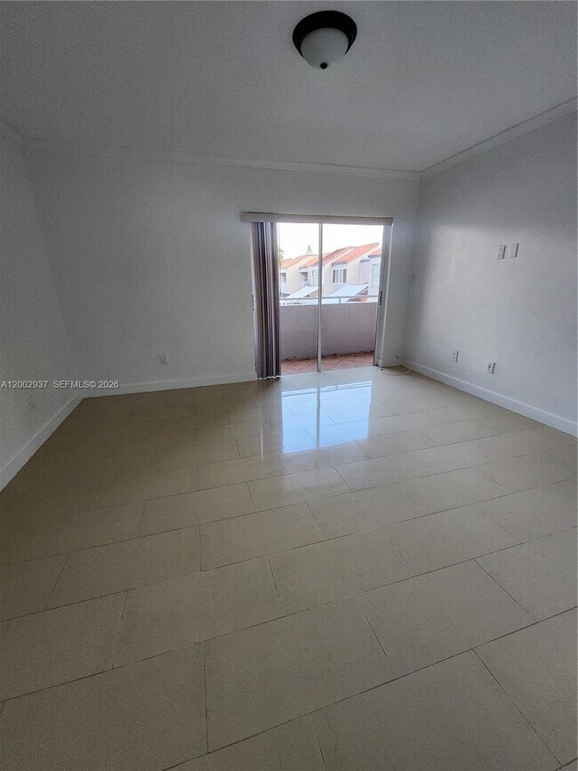 Building Photo - 6485 SW 129th Ave