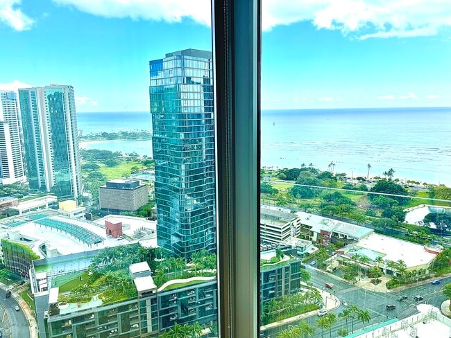 City & Water View - Ae'o at Ward Village