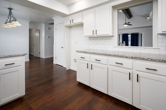 Building Photo - 1129 NW 176th St