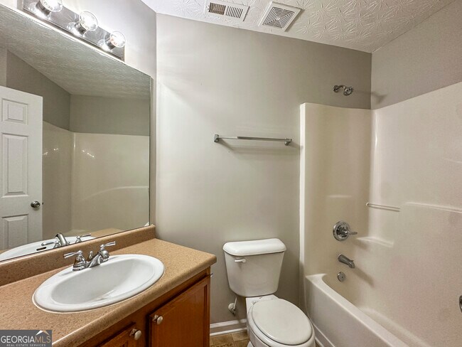 Building Photo - 236 Sableshire Way