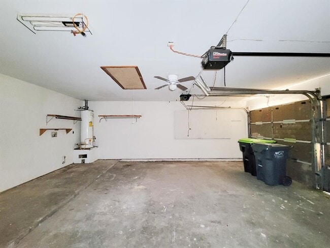 Building Photo - 29002 Sedgefield St
