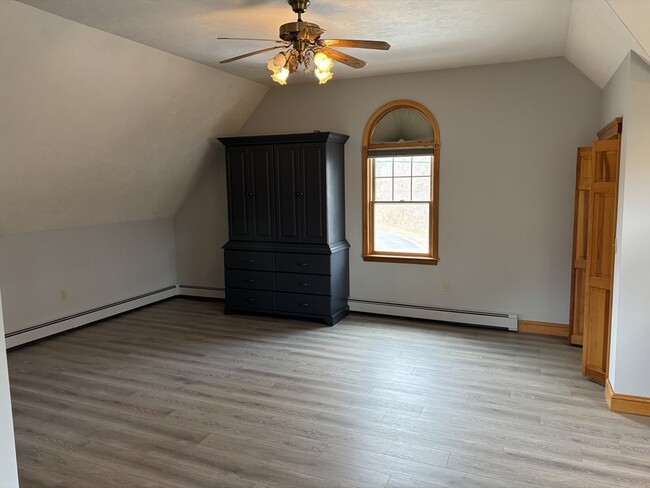 Building Photo - 276 Bullard St