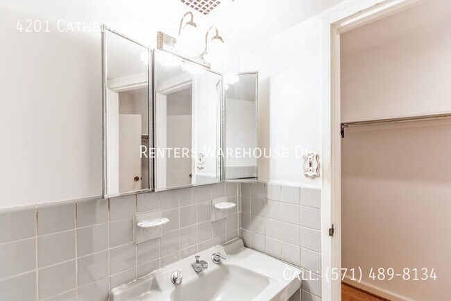 Building Photo - 4201 Cathedral Ave NW