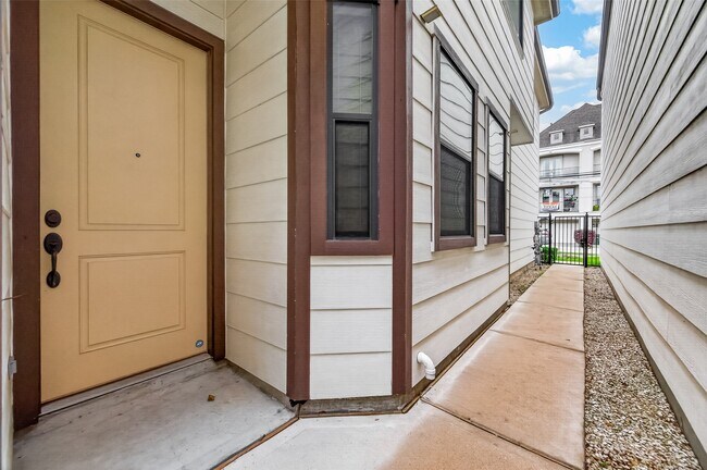 Building Photo - 4204 Eli St