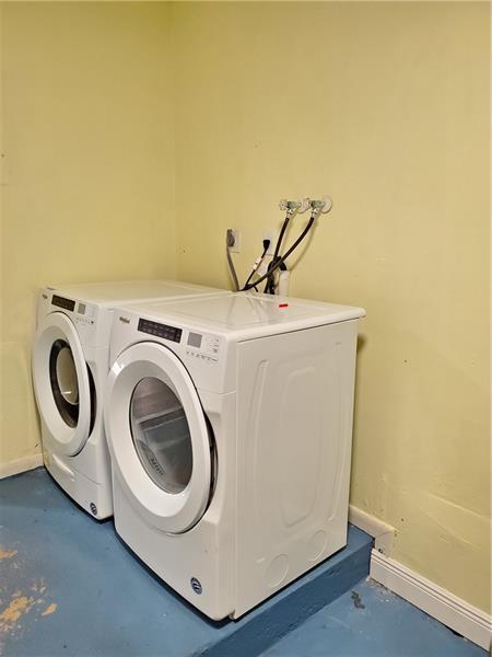 Building Photo - 4391 NW 75th Ave