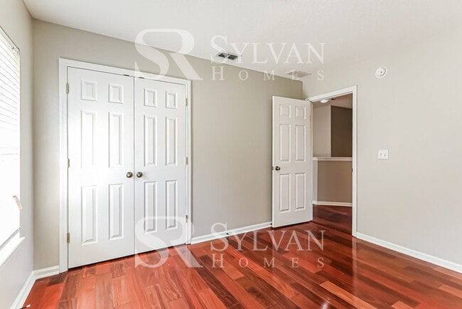 Building Photo - The ideal space to balance life, work, and...