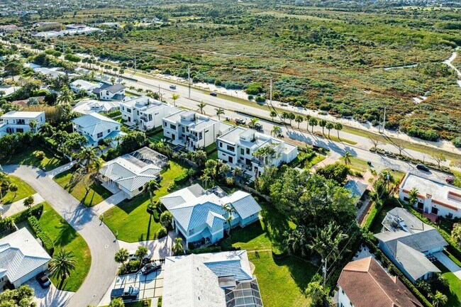 Building Photo - 13460 U.S. Rte 1