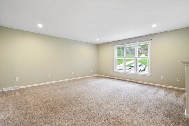 Building Photo - 2490 Coulterville Rd