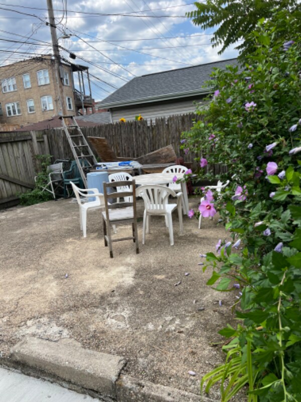 Building Photo - 1008 N Mozart St