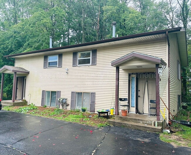 Building Photo - 9325 S Westnedge Ave