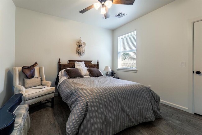 Building Photo - 2429 Rumble Ct