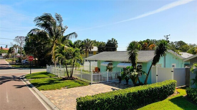 Building Photo - 1907 2nd St N