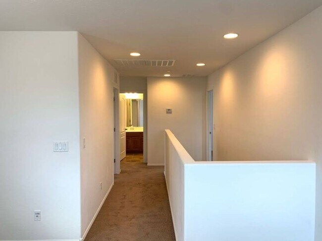 Building Photo - 7752 Broadloom Ct