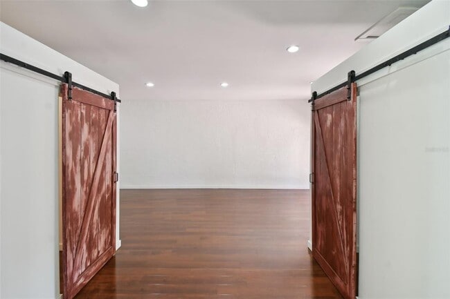 Building Photo - 1925 52nd St S