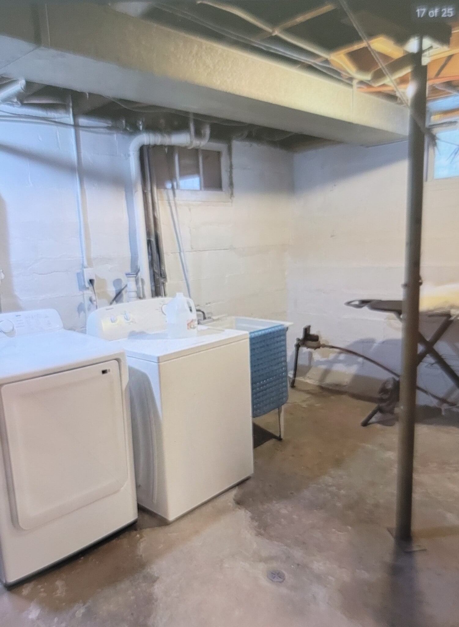 Building Photo - 326 N 3rd St