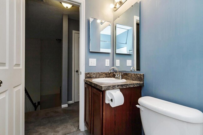 Building Photo - 6479 Walnut Fork Dr