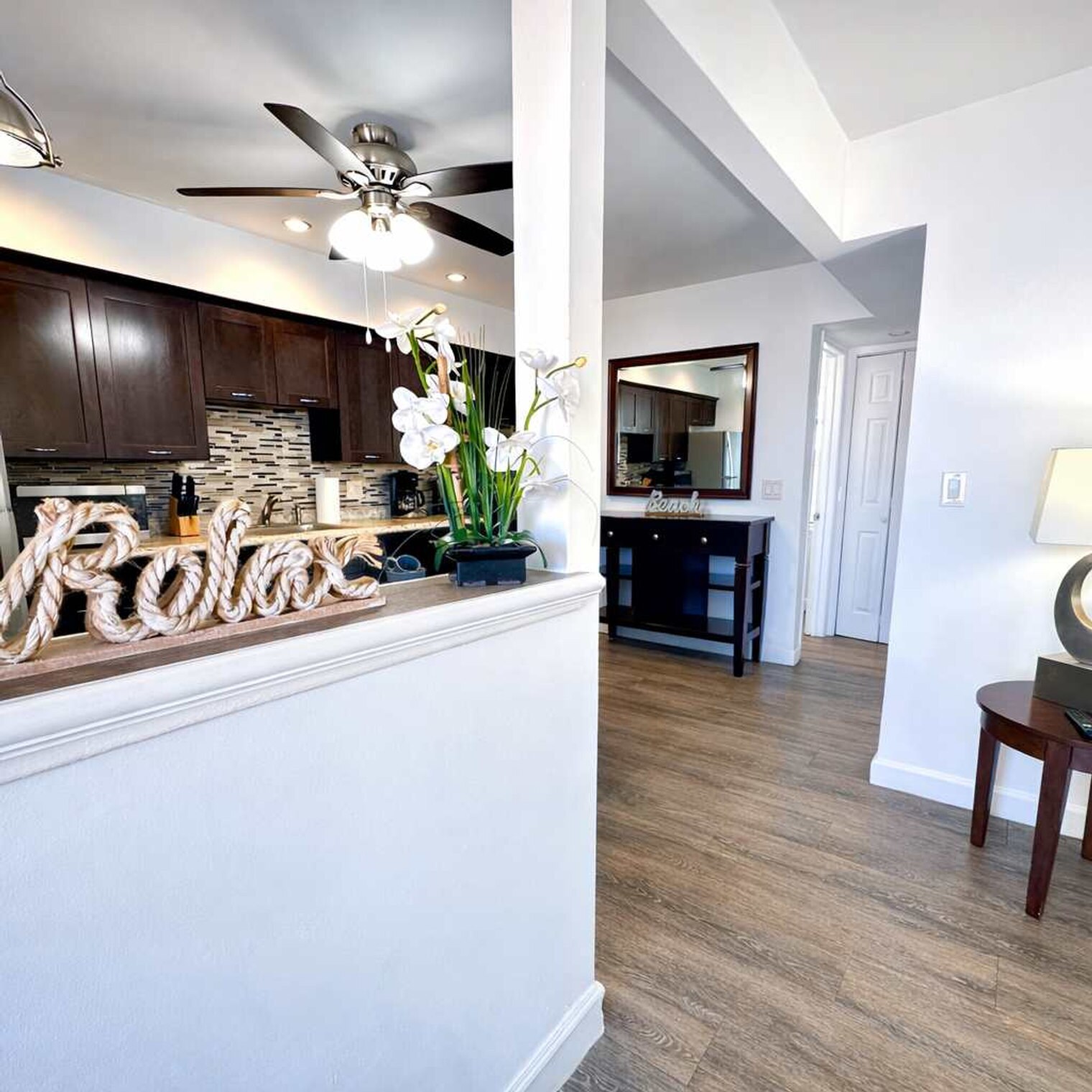 Building Photo - 324 Van Buren St