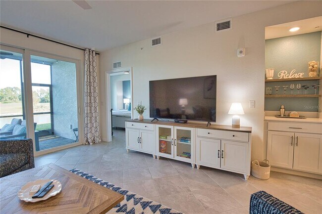 Building Photo - 12470 Wellen Golf St