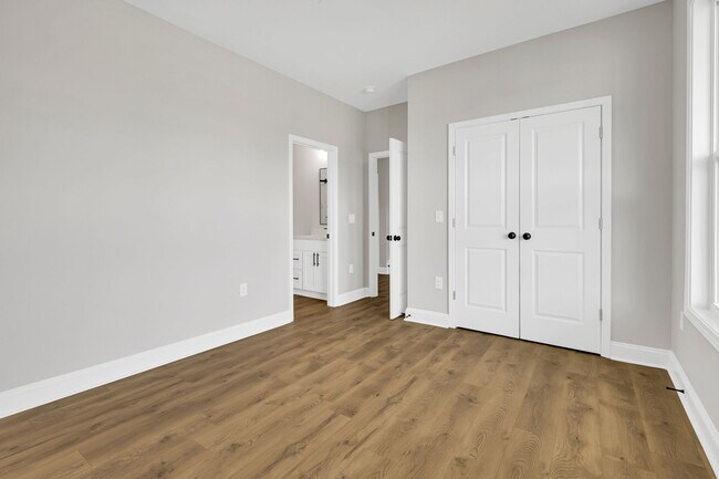 Building Photo - 117 Carshalton Dr