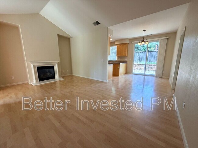 Building Photo - 1743 Waltzer Rd