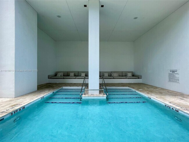 Building Photo - 1040 Biscayne Blvd