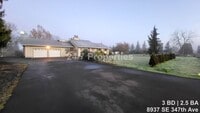 Building Photo - Not-So-Boring Living - 3BD Home with a View of Mt. Hood