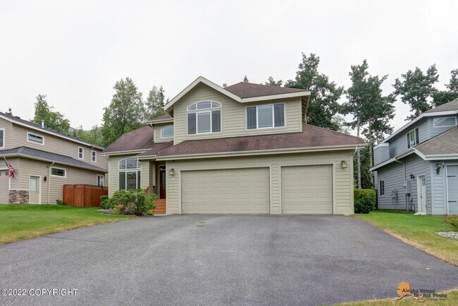 Primary Photo - Stunning home conviently located by Eagle ...