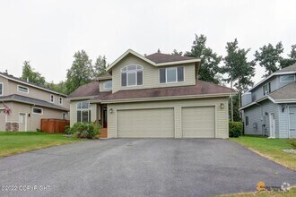 Building Photo - Stunning home conviently located by Eagle ...
