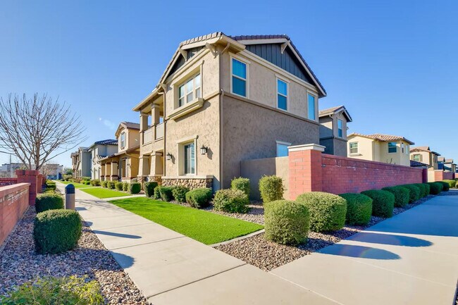 Building Photo - 3959 E Perkinsville St