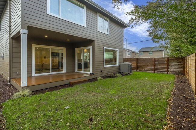 Building Photo - 11612 SE 196th St