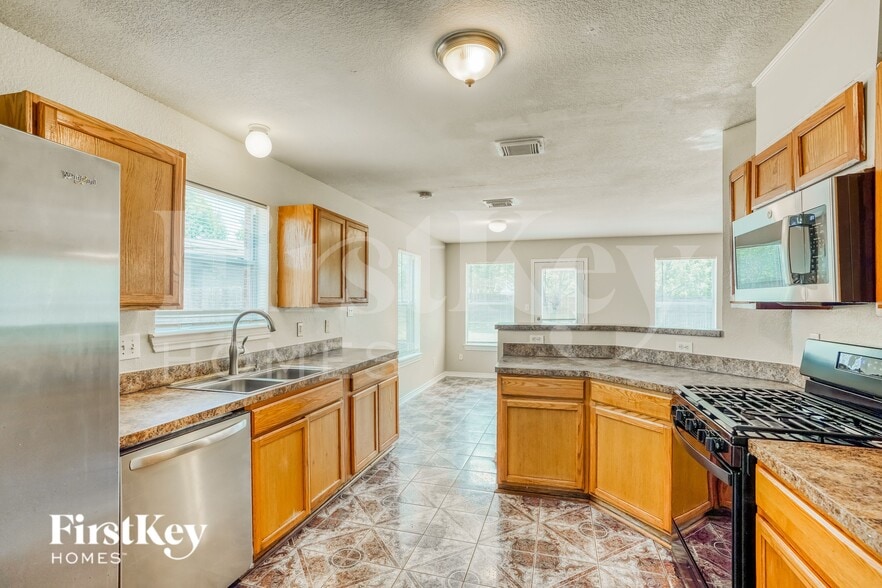 Building Photo - 9342 Bowmore Ct