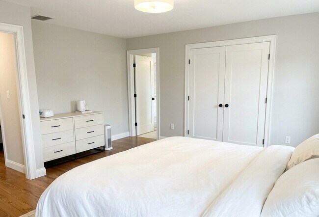 Building Photo - 57 Castine St