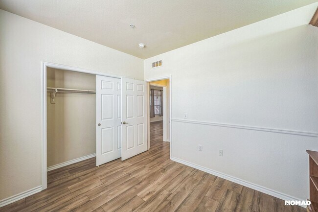 Building Photo - Charming 2BR Townhome in Broomfield