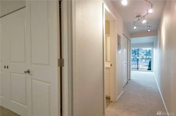 Hallway Entry. - 3420 15th Ave W Unit 204