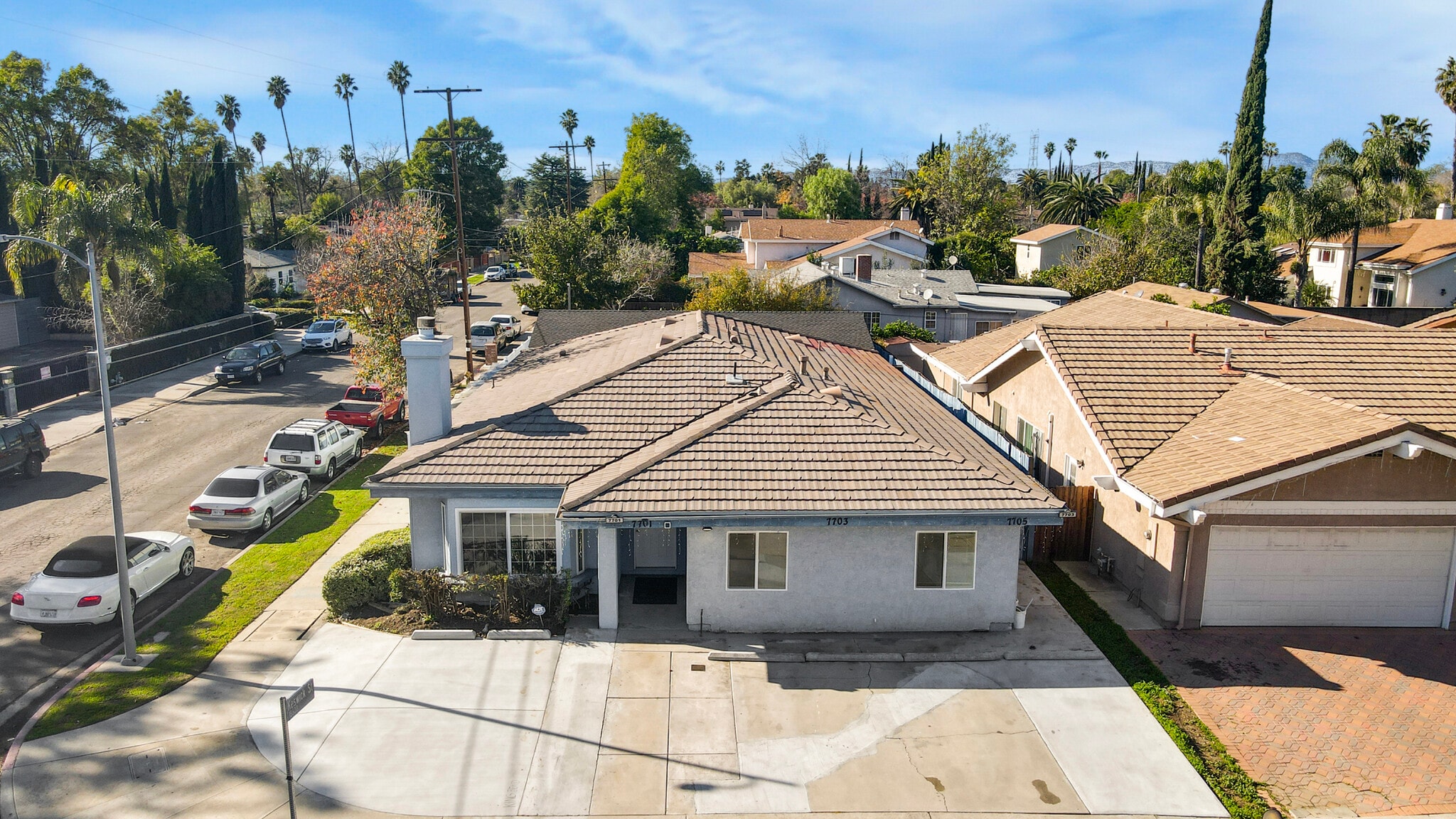 Building Photo - 7701 Baird Ave