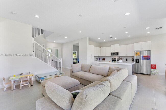 Building Photo - 14458 Spruce Pne Dr