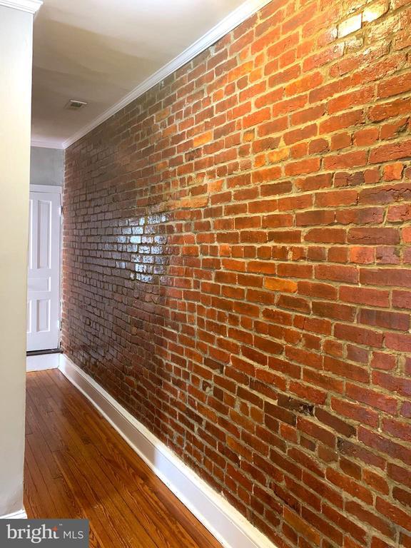 Building Photo - 15 Seaton Pl NW