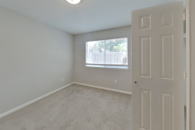 Building Photo - 3135 Lavender Candle Dr