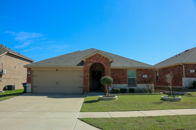 Building Photo - 3211 Everly Dr