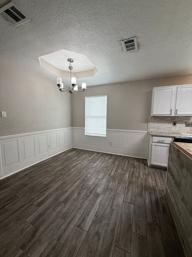Building Photo - Quaint four bedroom home in Belton availab...