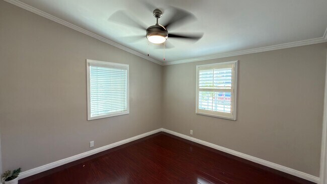 Building Photo - **BEAUTIFUL FOUR BED TWO BATH HOME IN DUARTE **